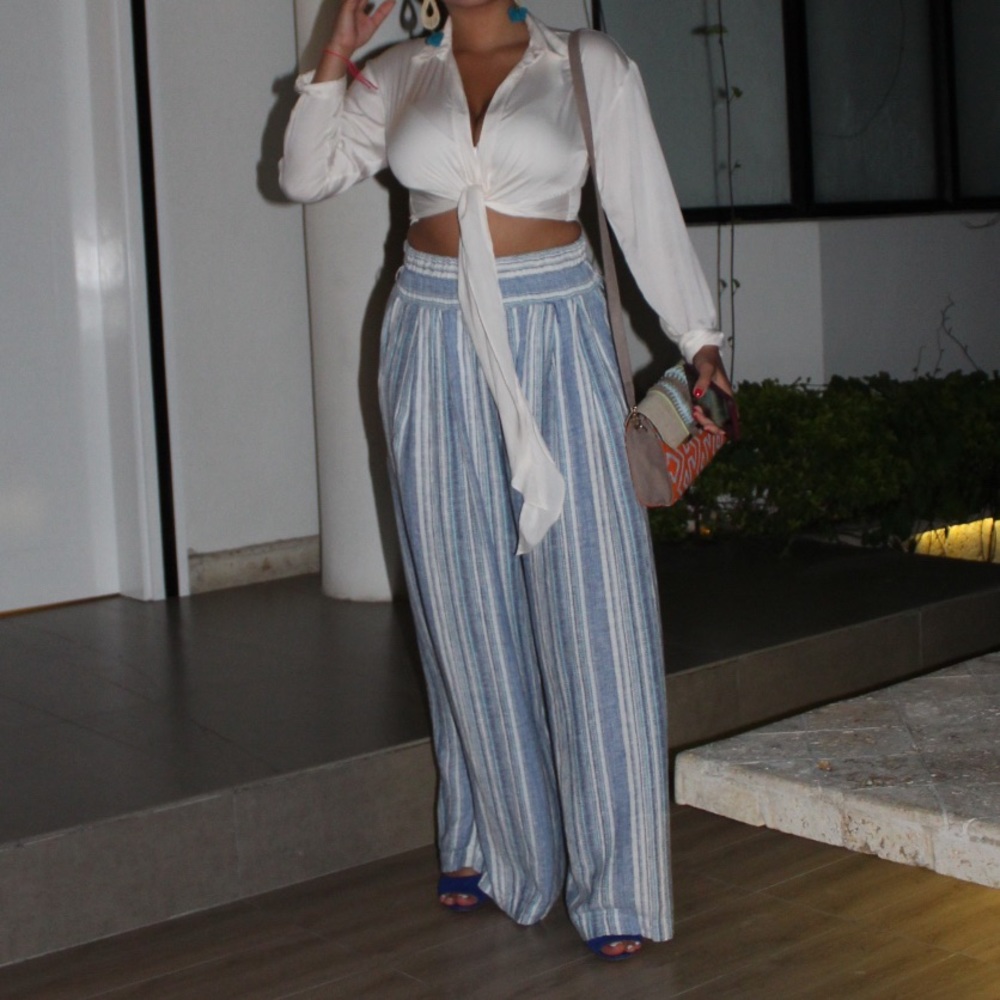 Blue/White striped pants wide legged - Picture 4 of 4